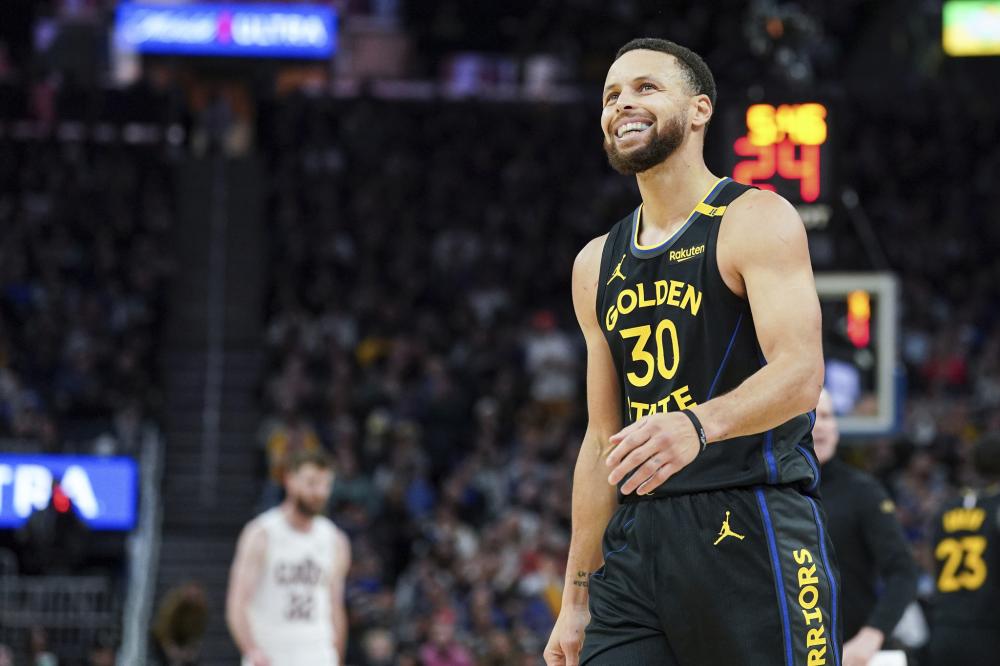 湖帆船赛启 湖帆船赛启