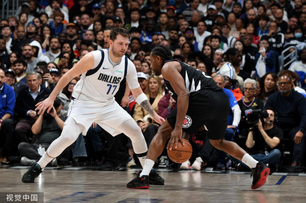 随着曼联对 随着曼联对